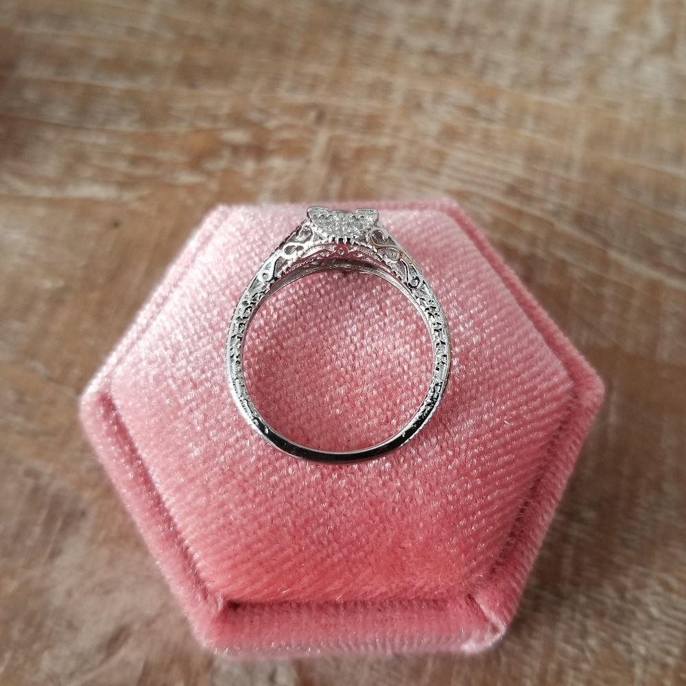 Art Deco Vintage White Sapphire Ring - Picture 6 of 6